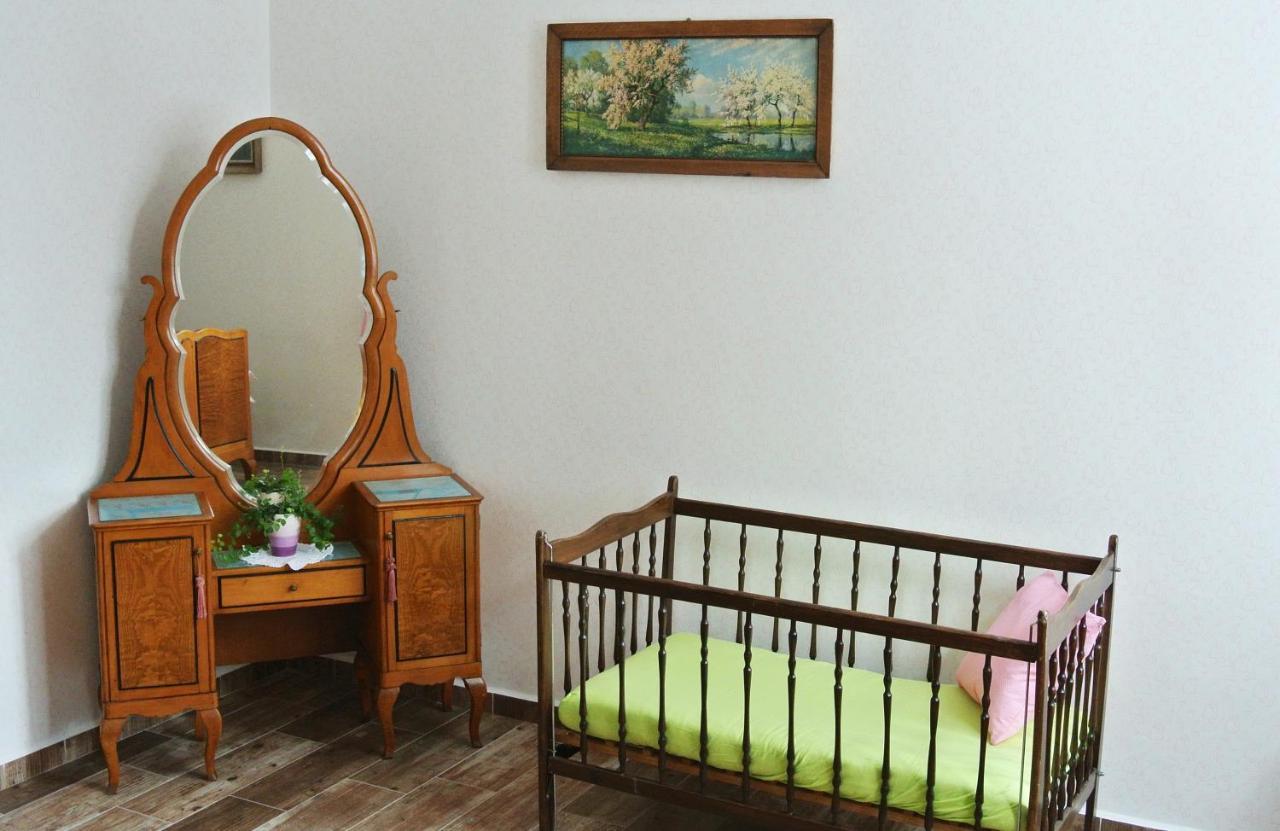 Restaurace A Penzion Ubrousku Prostri Se Nová Bystřice 外观 照片